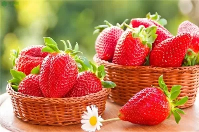 春天吃草莓,提神开胃润肺健脾